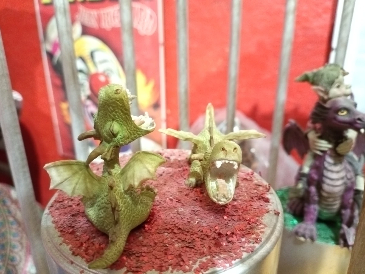 Figurines bébés dragons résine, attraction des automates, parc Fantassia